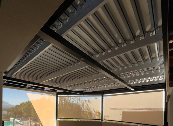 The Architecture of Shade &ndash; How Adjustable Louvre Awnings Enhance Modern Design